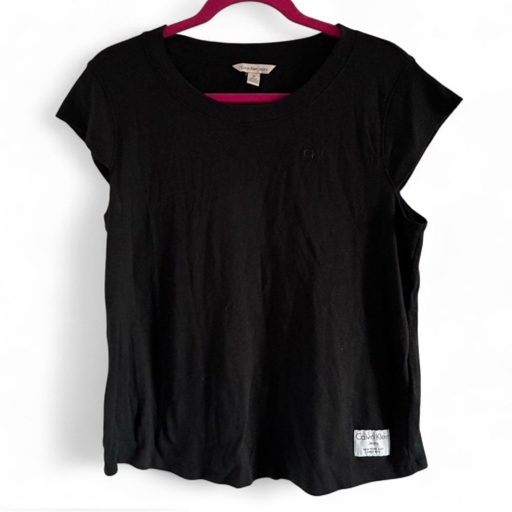 Calvin Klein Classic Black T